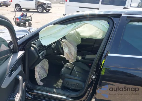 2019 Audi A4 45 Premium из США, поврежденный, VIN WAUENAF44KA116416